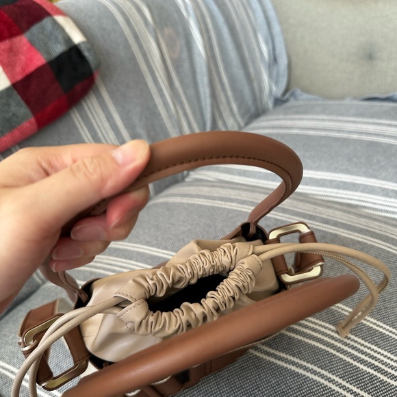 Cream Couch Beige Shoulder/ Crossbody Bag - Picture 3 of 9